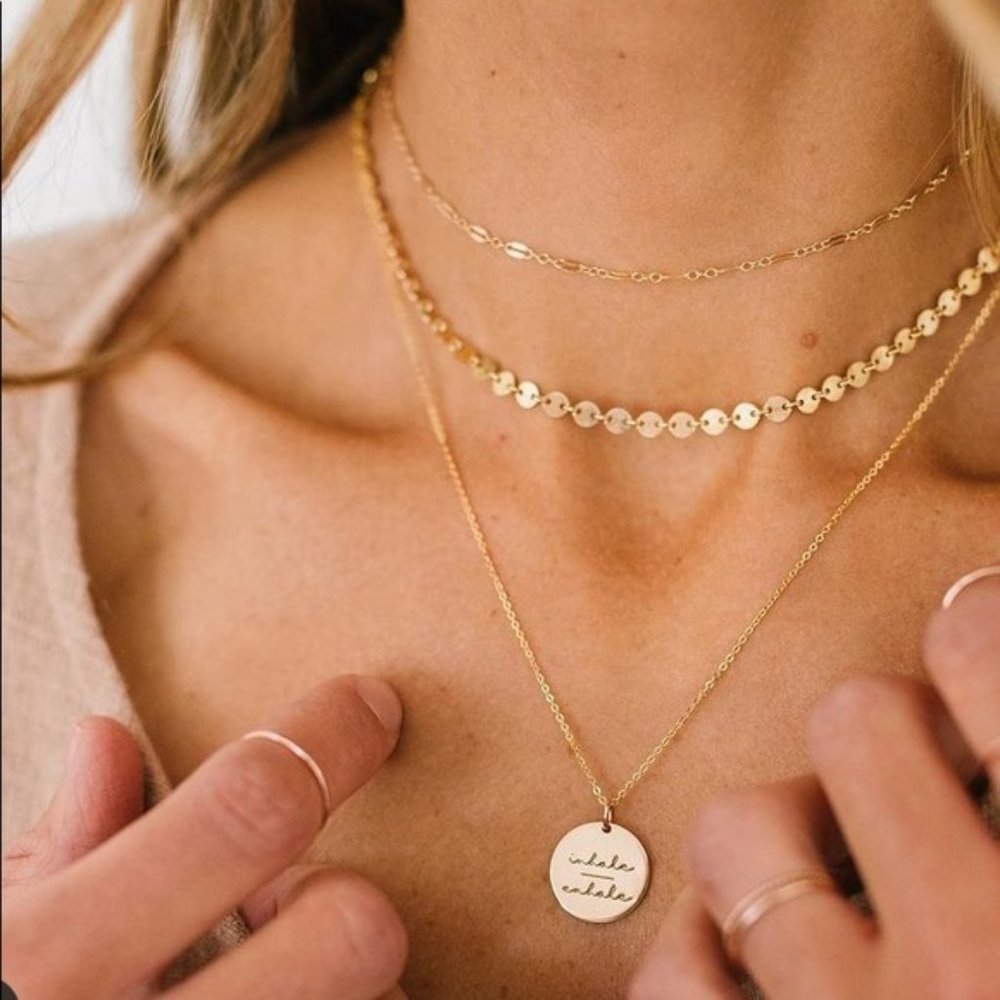 "Courage" Minimalist Mantra/Quote Simple Pendant/Disc Self-Love Gift Nec… - Picture 5 of 12